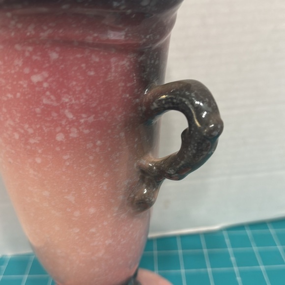 Vintage Hull Pottery Woodland W18 Gray/Pink Speckled 2 Handled Vase 10.5" tal - Picture 5 of 12
